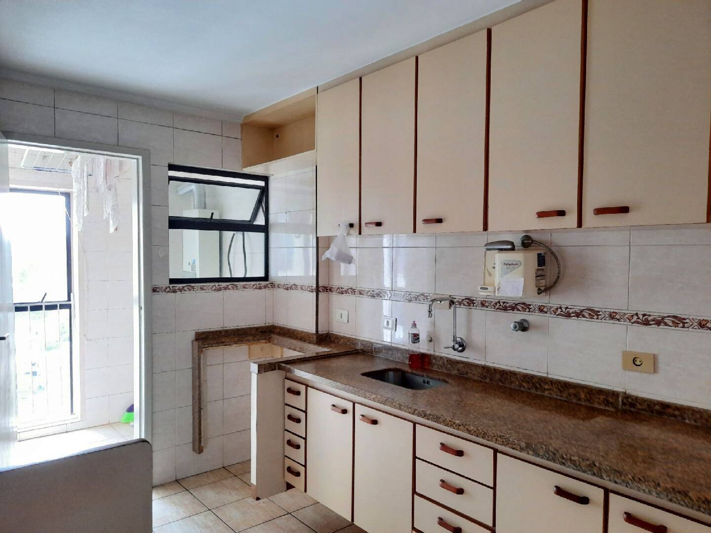 Apartamento para alugar com 3 quartos, 97m² - Foto 16