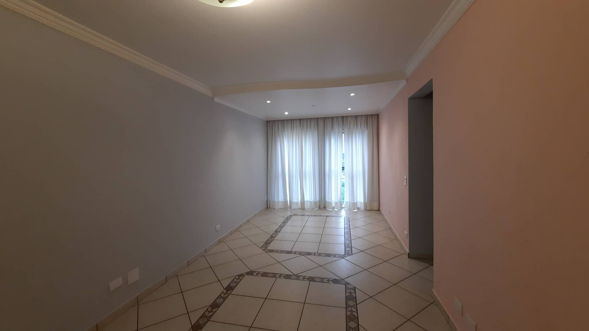 Apartamento para alugar com 3 quartos, 97m² - Foto 3